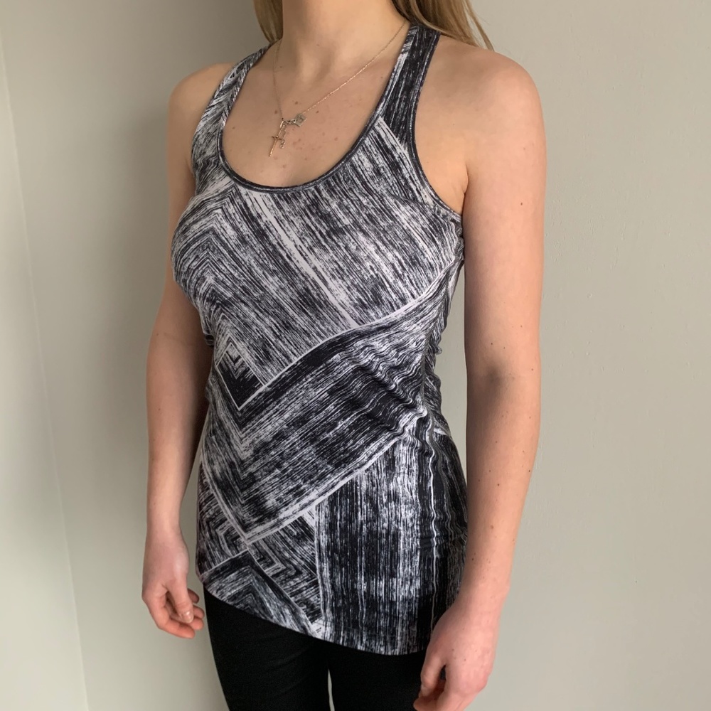 Lululemon Tank Top - Picture 2 of 4